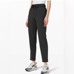 Lululemon Keep Moving Pant Black size 2